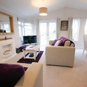 https://hollicarrs-long-lane-lodge.yorkshirehotels.net